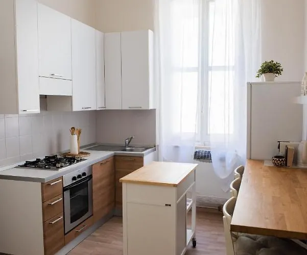 Maison La Pomposa Апартаменты *