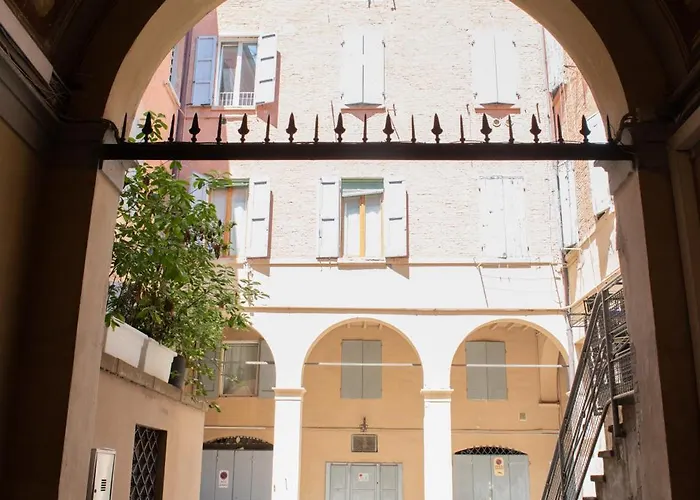 Maison La Pomposa * Модена